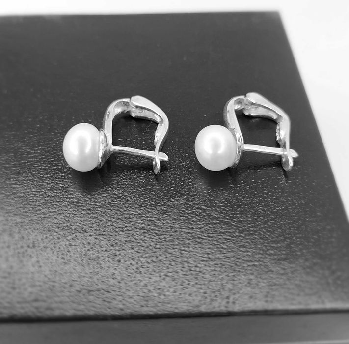Сребърни обеци с перла