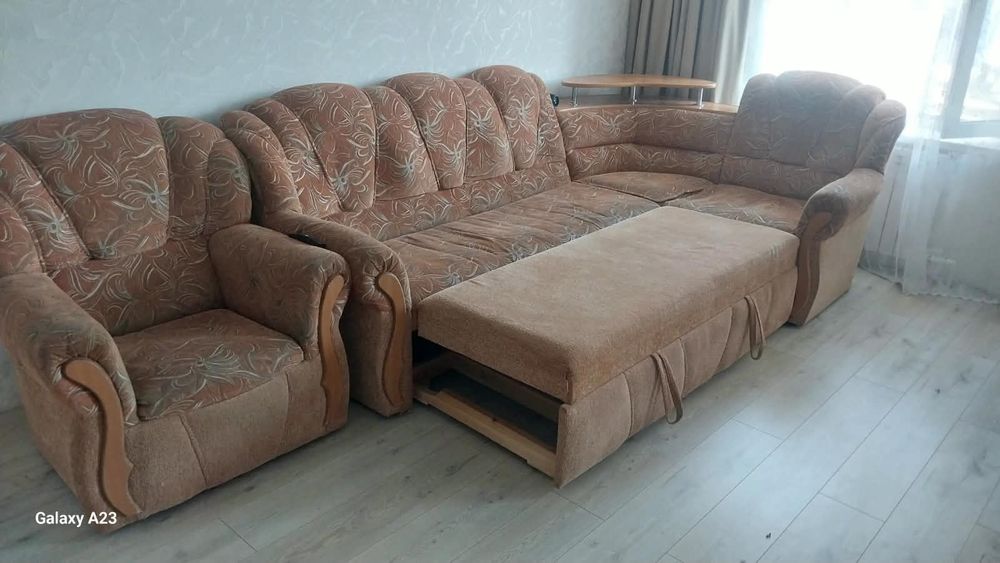 продам диван б/у