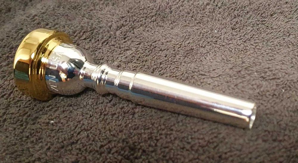 Mustiuc trompeta GETZEN USA 1C