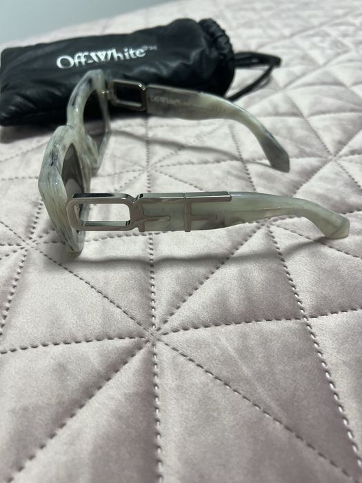 Vand ochelari de soare , originali