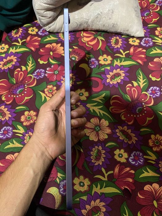 ipad air 5 wf 64 talik hamma joyi radnoy ozim ishlatganman