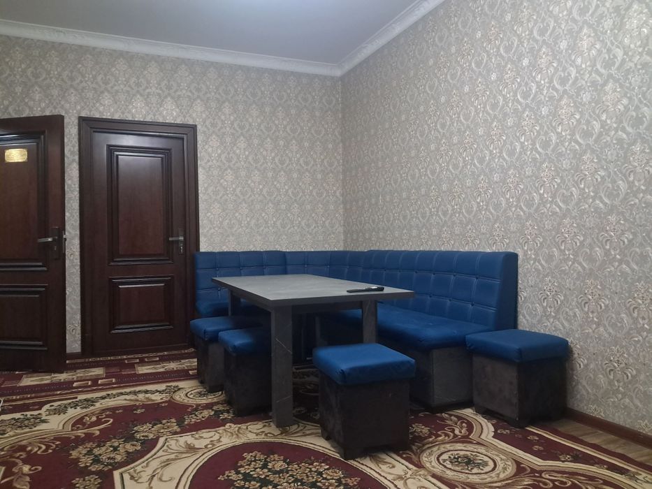 Chilonzor 9 kvartalda 2 xonali uy sotiladi