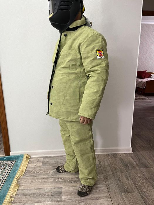 Продам рабочий костюм