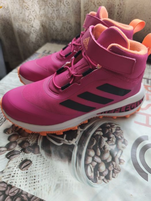 Зимни боти на Адидас