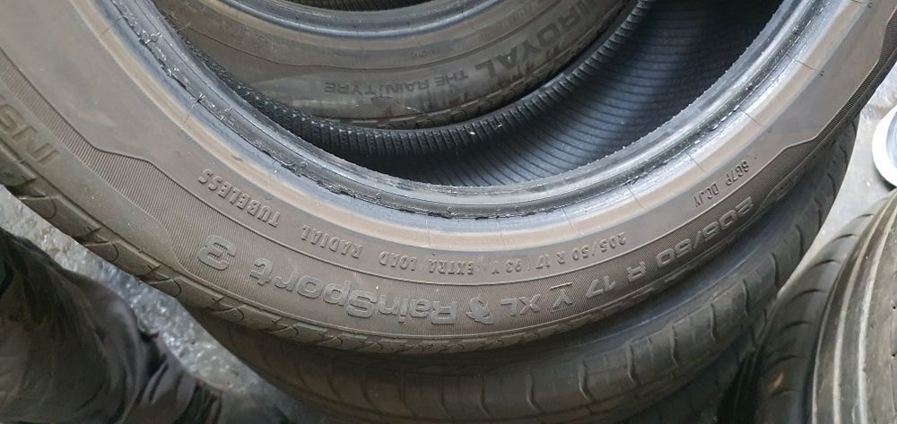 Гуми 2бр 205/50/17 - 1бр  - 99лв