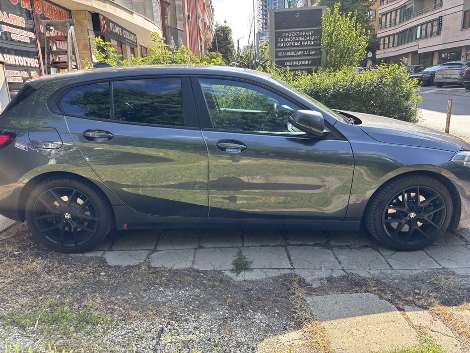 BMW 120d xDrive (F40)