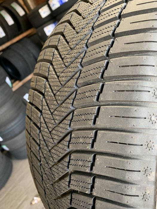 Anvelope all season NOI 225 40 18 Someseni