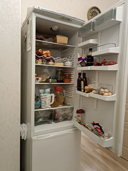 Холодильник Аристон