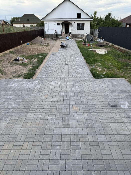 Укладка тротуарной плитки, брусчатки, асфальта