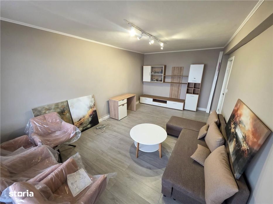 Apartament 3 camere, UMF, 2 bai, Ultracentral, renovat complet,Targu M
