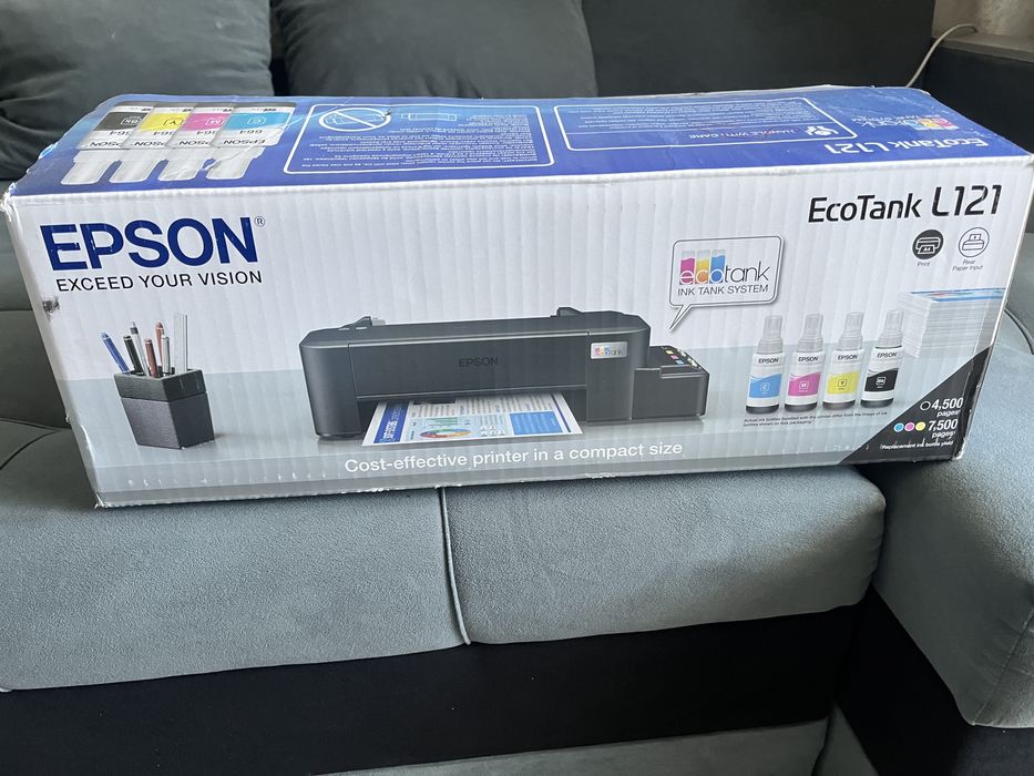 Принтер,цветной,заправлен.