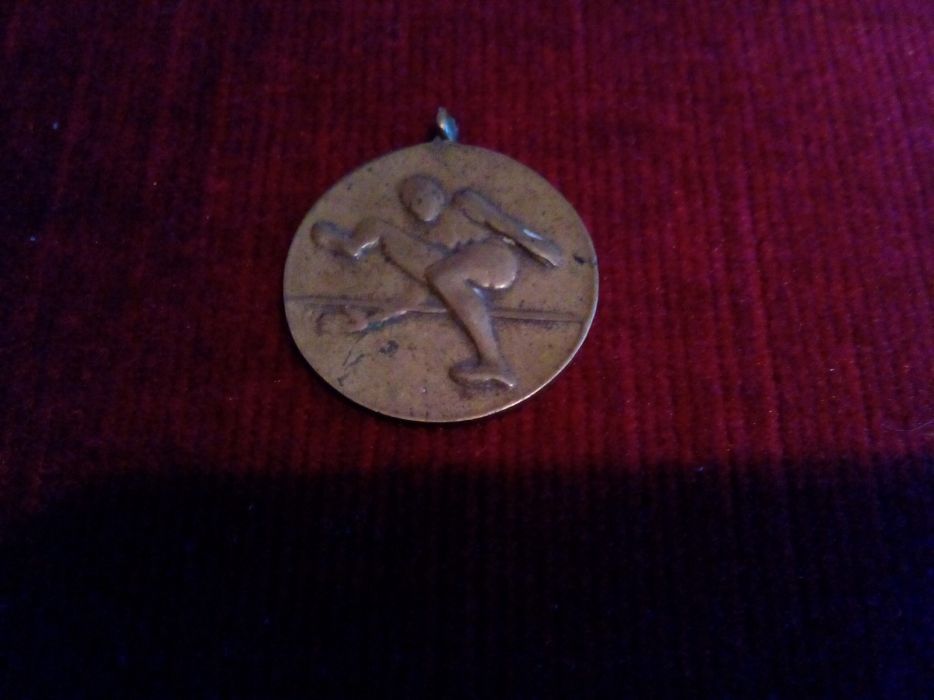 Кръстове, медальони, плакети, пафти и др.