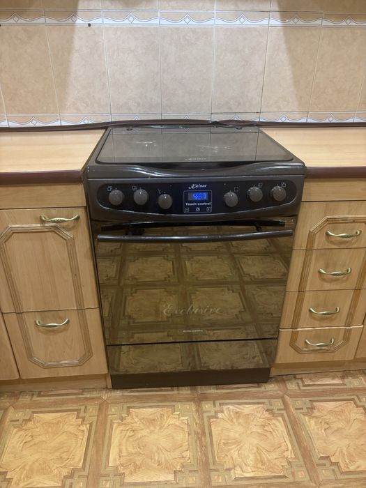 Продам электроплиту срочно!!