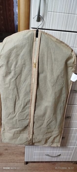 Продам школьный костюм