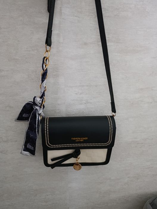 Продам сумочка в отличном состоянии