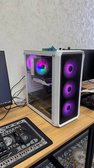 Igravoy kompyuter upgdan yigilgan srochna sotiladi 3 tasi olinsa arzon