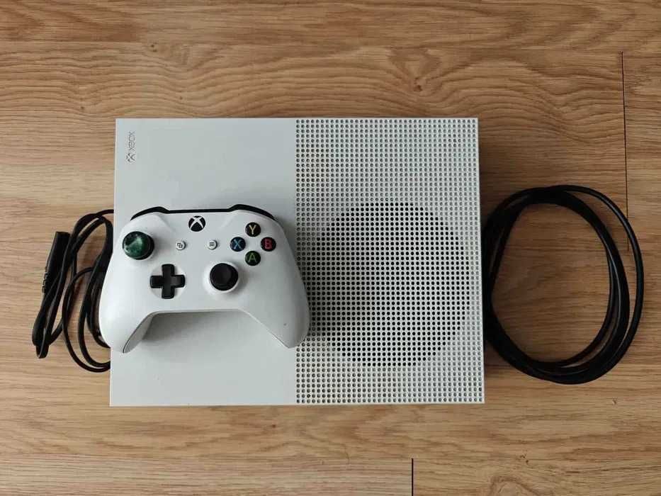 Vand Xbox One S 500 Gb alb