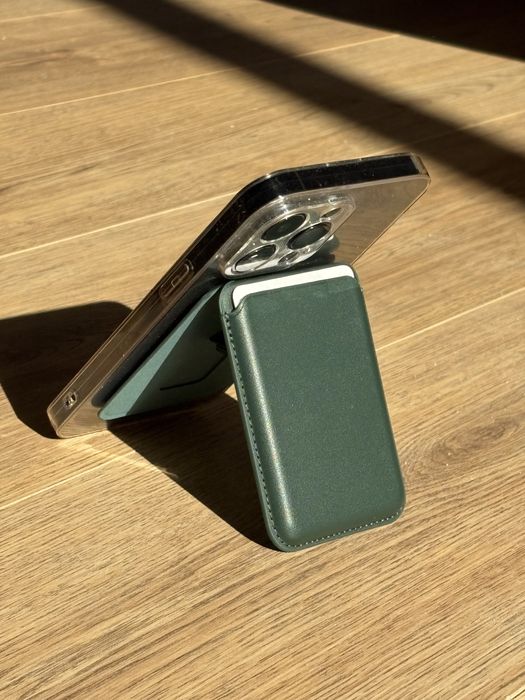 Карт холдер на магните