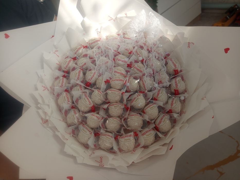 Продам букет из конфет