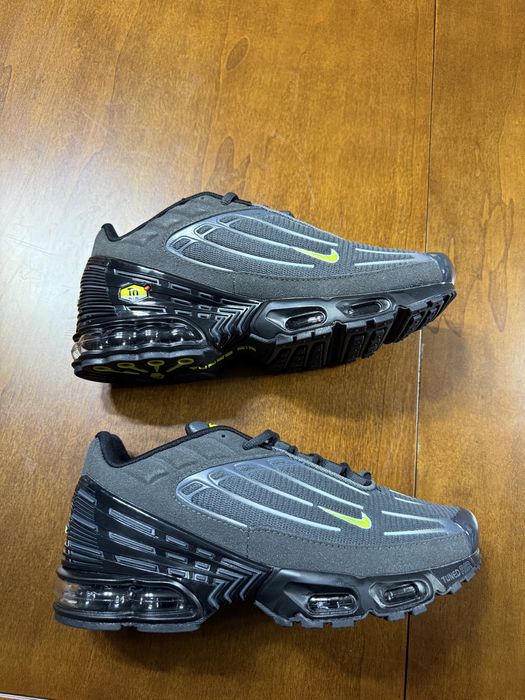 Nike Air Max Plus 42/43/44 noi new