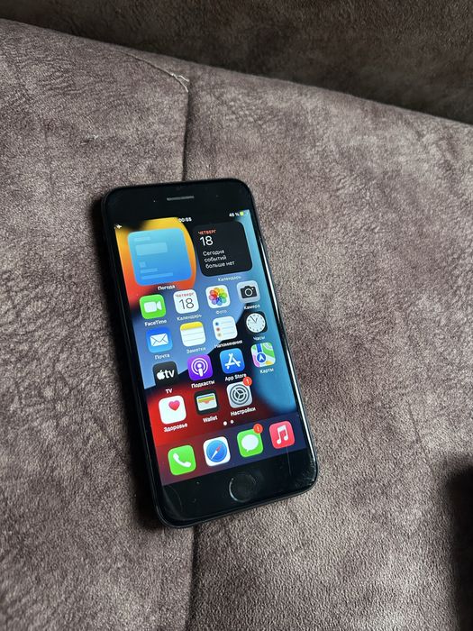 продам айфон 7 все родное