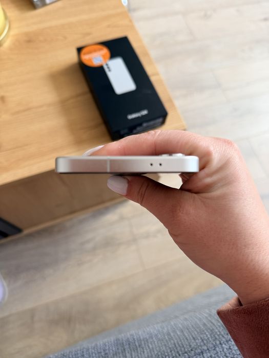 Vand Samsung S24 Grey 256 gb