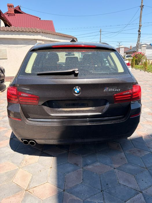 Dezmembrari/dezmembrez BMW 5 f11 2.0D 2013
