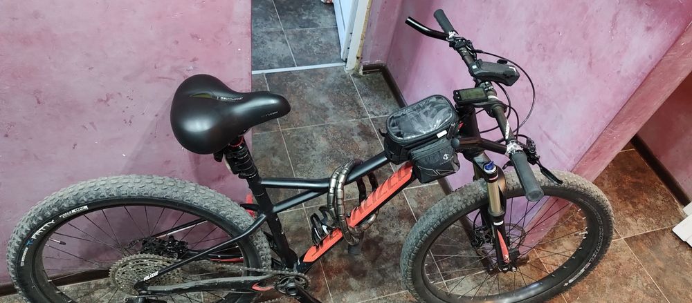 Алуминиев велосипед Specialized Ruze L размер. 27.5 цола 12 скорости