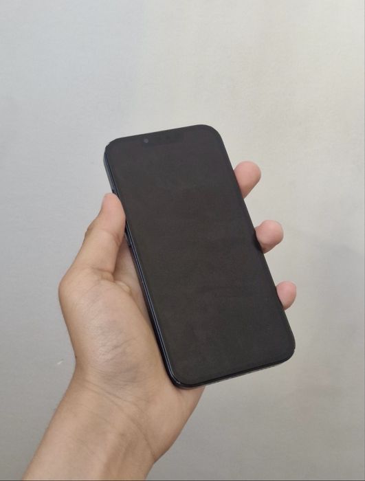 iPhone 13 128gb.
