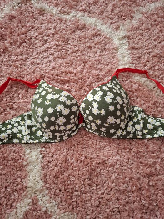 Сутиени H&M/DIM и др.