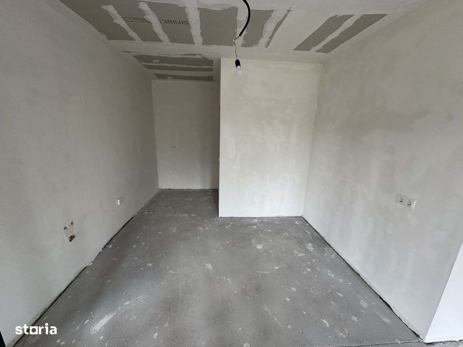 Casa noua 2 dormitoare + living , 4.5 ari teren , Lazuri