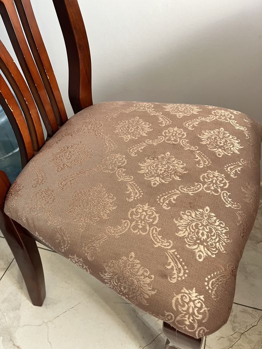 Продам 12 шт стульев