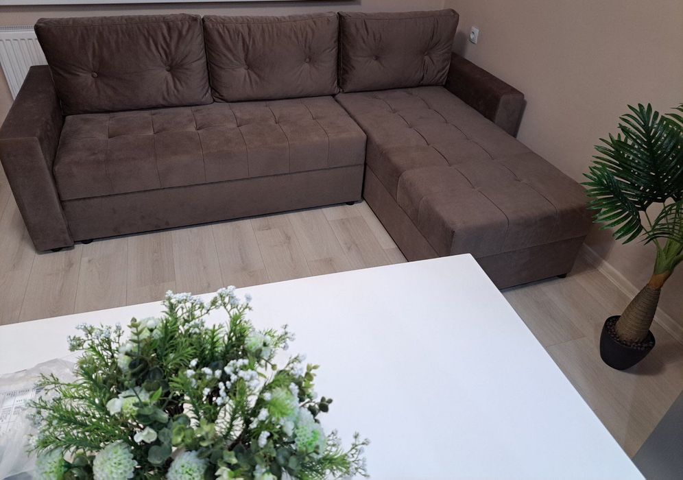 Диван нов отворен преди 3 дни