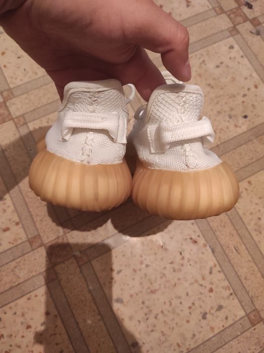 Adidas Yeezy Boost 350 V2 Cream White оригинал