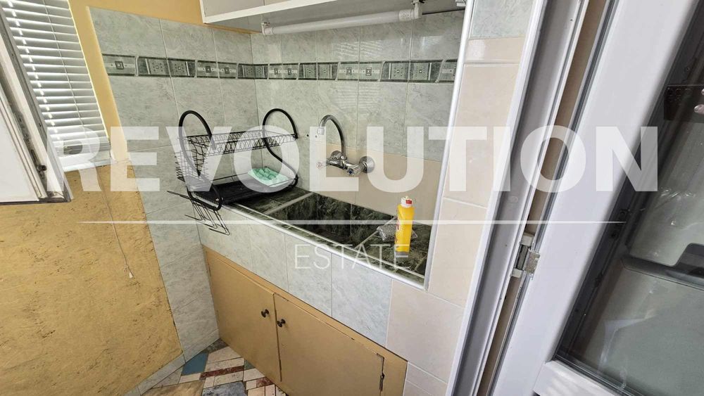 Етаж от къща в района на м-т Траката!