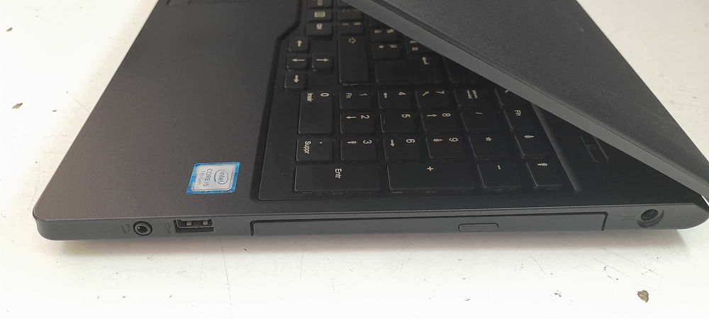 Лаптоп FUJITSU LifeBook A557 - Бургас ТЕРПОТЕХ