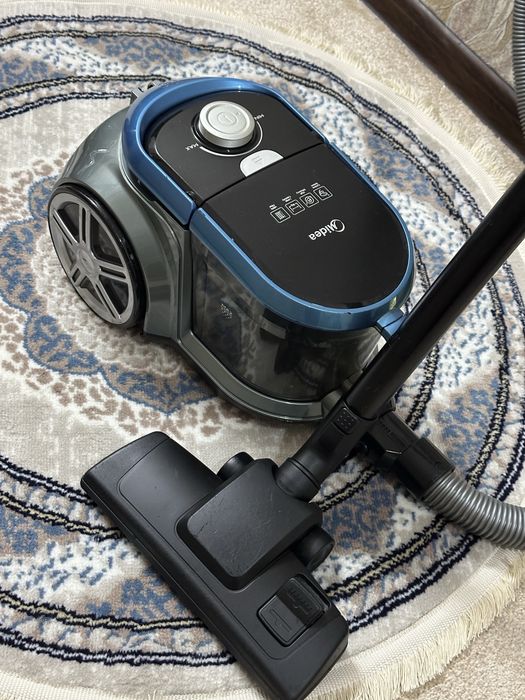 Пылесос Midea в отличном состоянии plisos