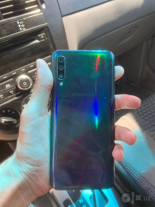 Samsung  A 70 Sotiladi
