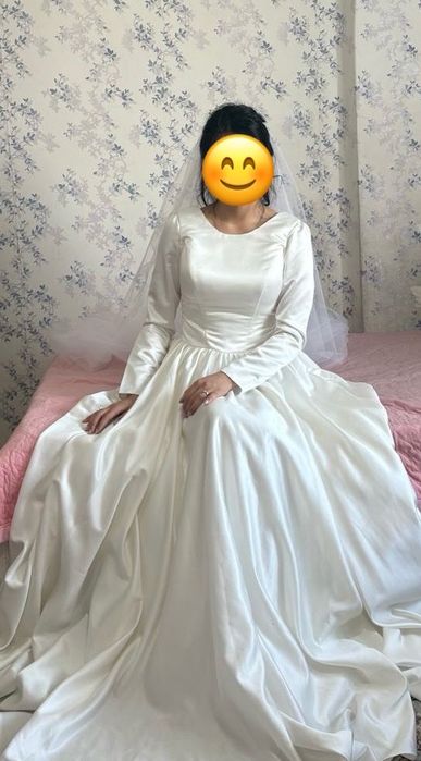 Свадебные платье продам