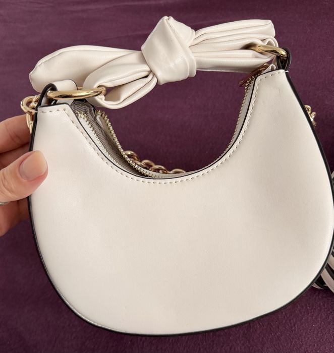 Gentuță Aldo alba ecru