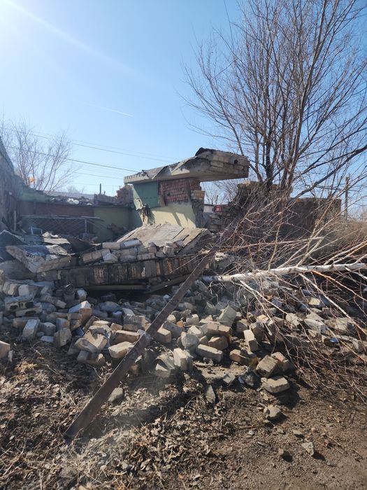 Продам землю под гараж