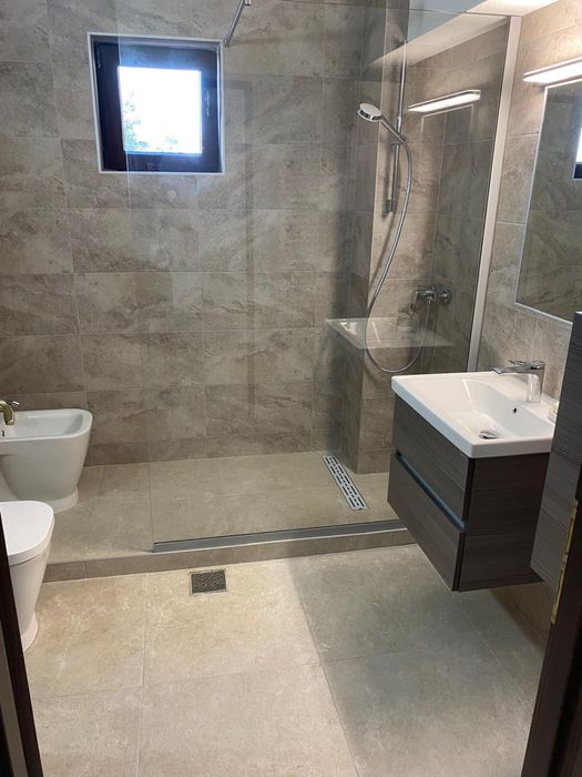 Proprietar, inchiriez apartament in Pitesti zona Trivale Montanstar 2 camere, decomandat, loc parcare subteran,complet mobilat si utilat
