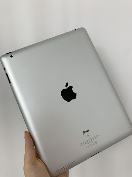iPad 2 серебристый