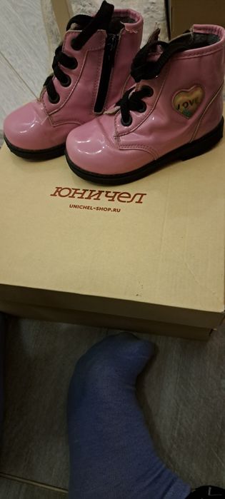 Продам обувь. Юничел  24 размер
