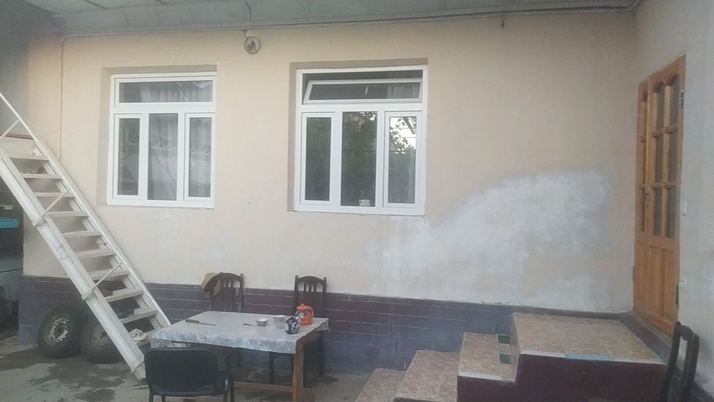 Hovli sotiladi 8 sotix