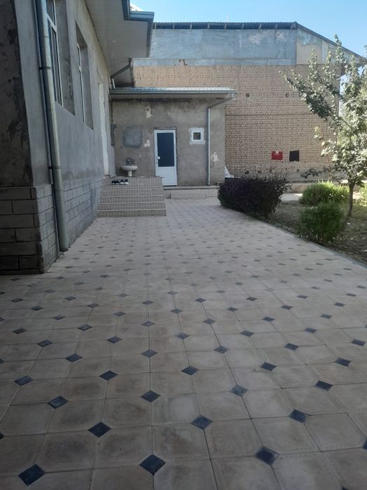 Срочно уй сотилади