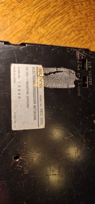 Crossover auto Sony xec 500