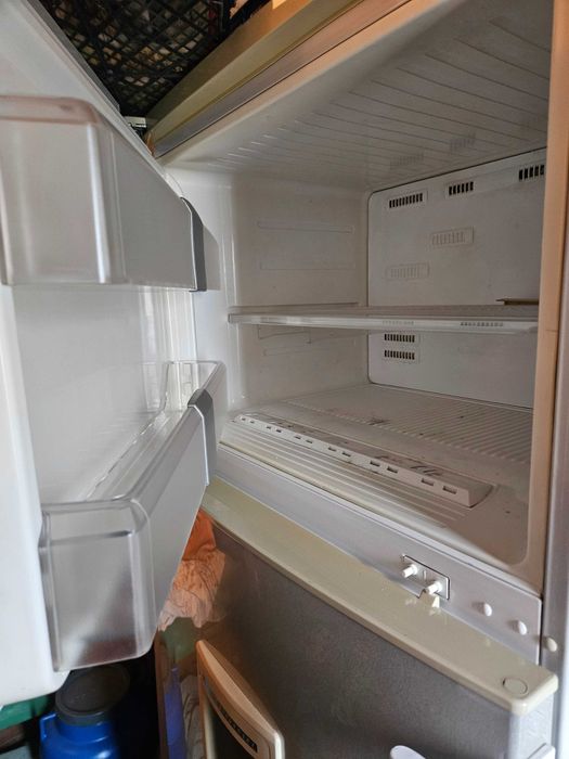 Frigider Beko nofrost cu dozator de apa