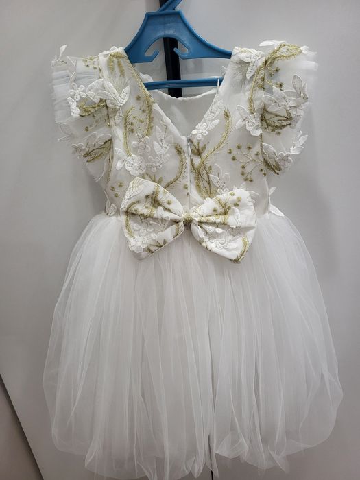 Очень красивое и нежное платье