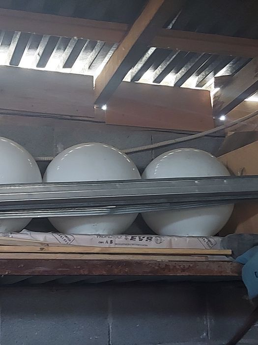 Продам плафон уличныйи индюка